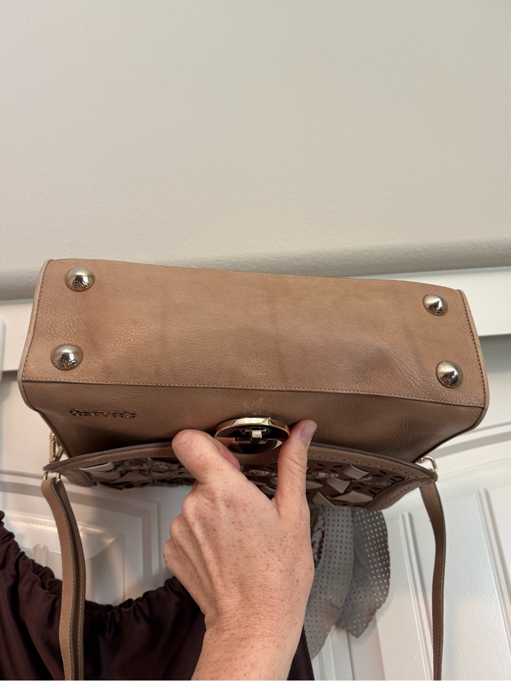 Cuadra leather tan crossbody handbag - Picture 4 of 10